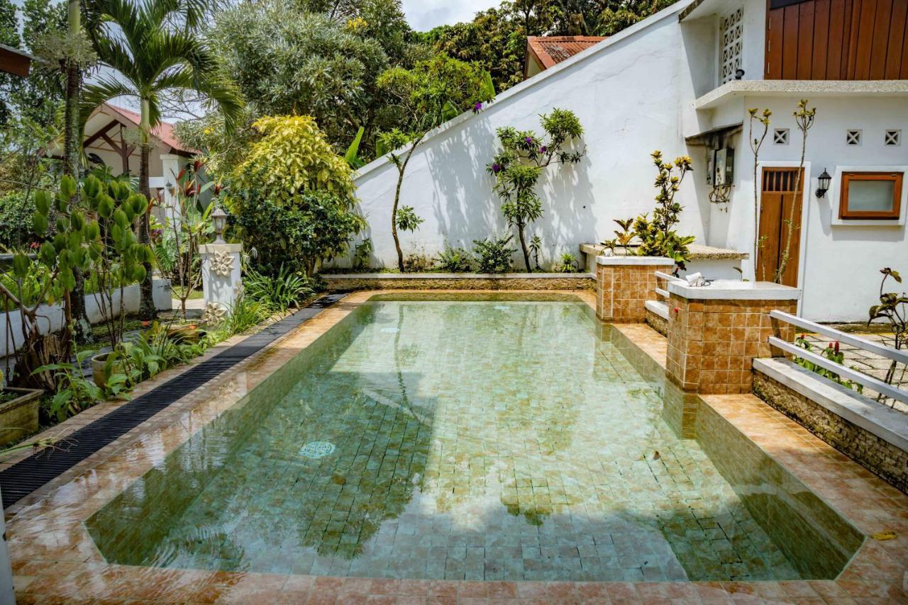 Family Hotel Gradia 1 Batu  Exterior foto